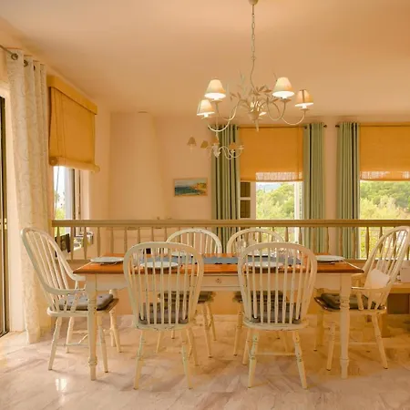 The Aghios Emilianos Dreamvilla Wh Infinite Pool Villa *