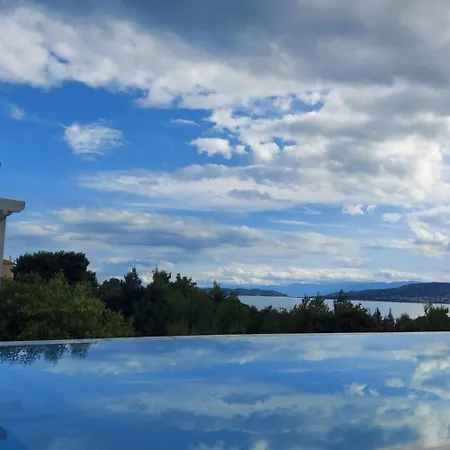 The Aghios Emilianos Dreamvilla Wh Infinite Pool