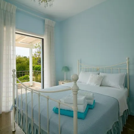 The Aghios Emilianos Dreamvilla Wh Infinite Pool Villa Karafotaíika